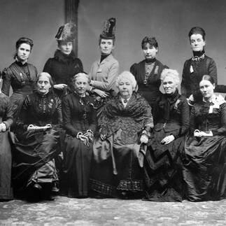 Picture of 19th century white suffragettes.
